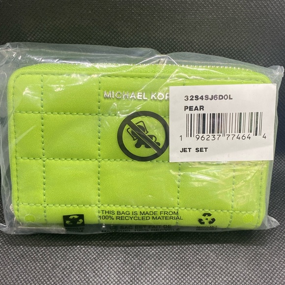 💚MICHAEL KORS💚 Pear Jet Set Small Quilted Leather Zip Around Card Case/NWT - Picture 6 of 8